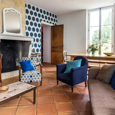 Chambres D'hotes La Bastane * Rions
