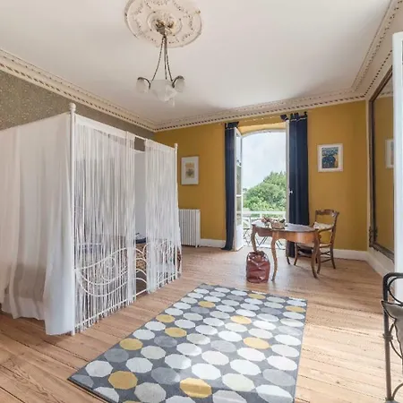 Chambres D'hotes La Bastane *